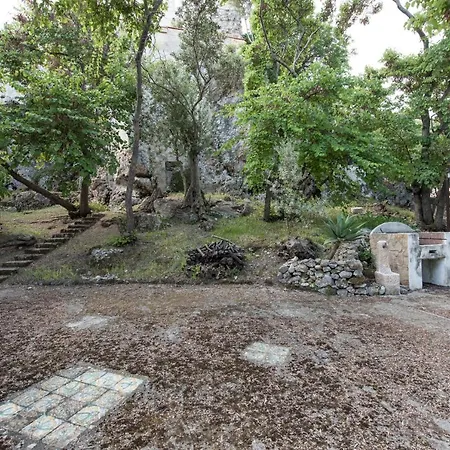 别墅 Dimora Storica Fontana 瓦尔德利切