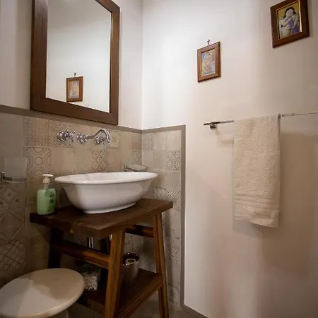 Dimora Storica Fontana Villa Valderice
